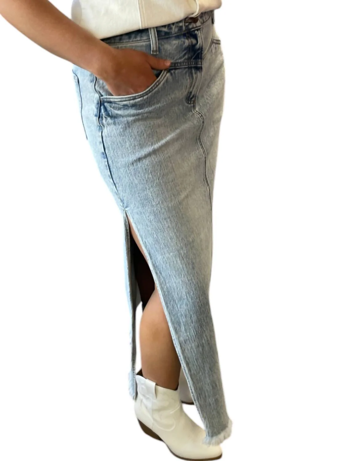 Mid Rise Front Flap Midi Skirt In Light Denim