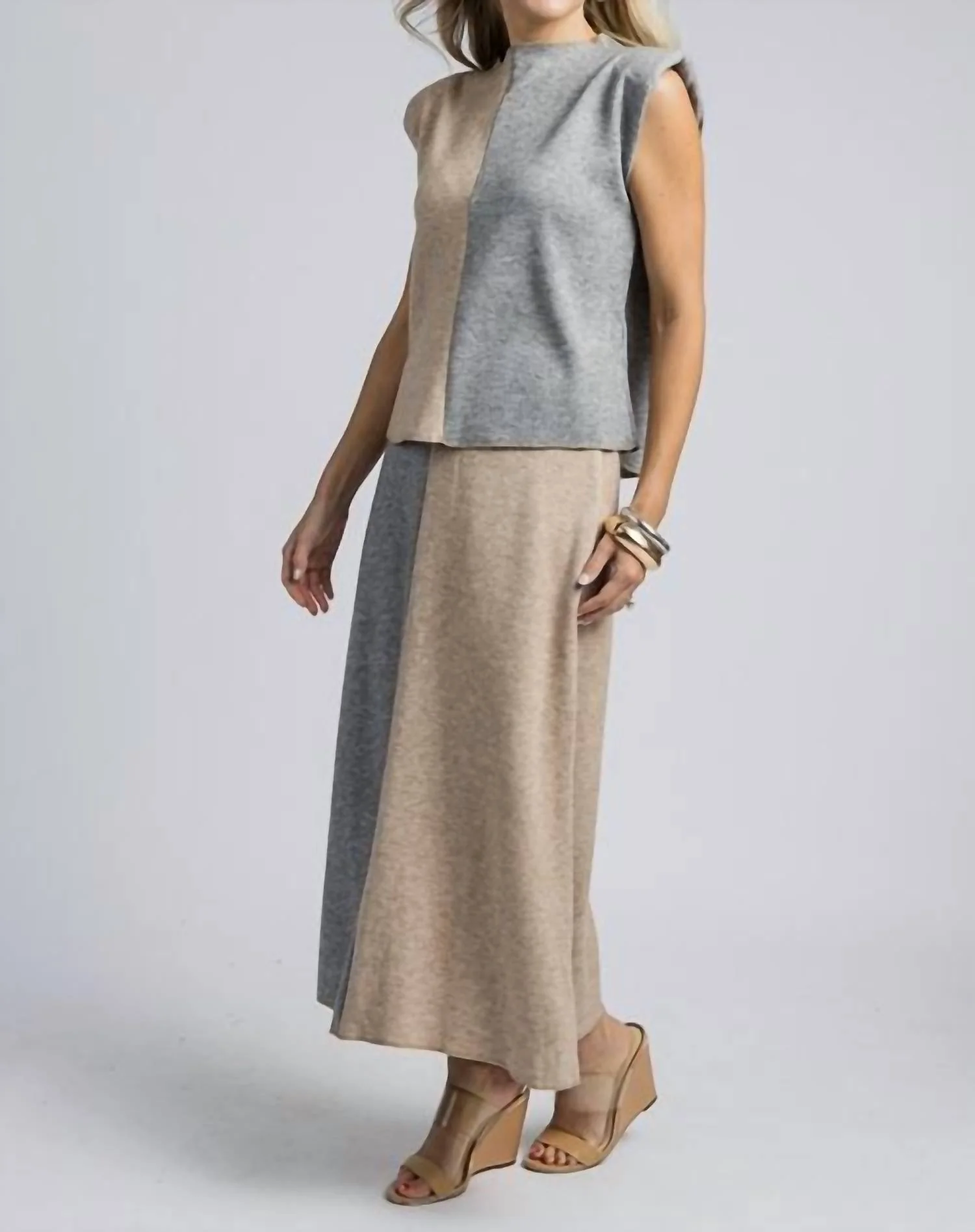 Color Block Skirt Set In Taupe/grey