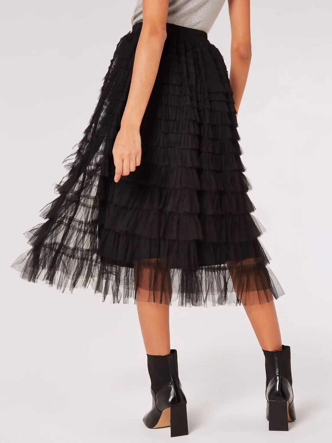 Tulle Layered Midi Skirt In Black