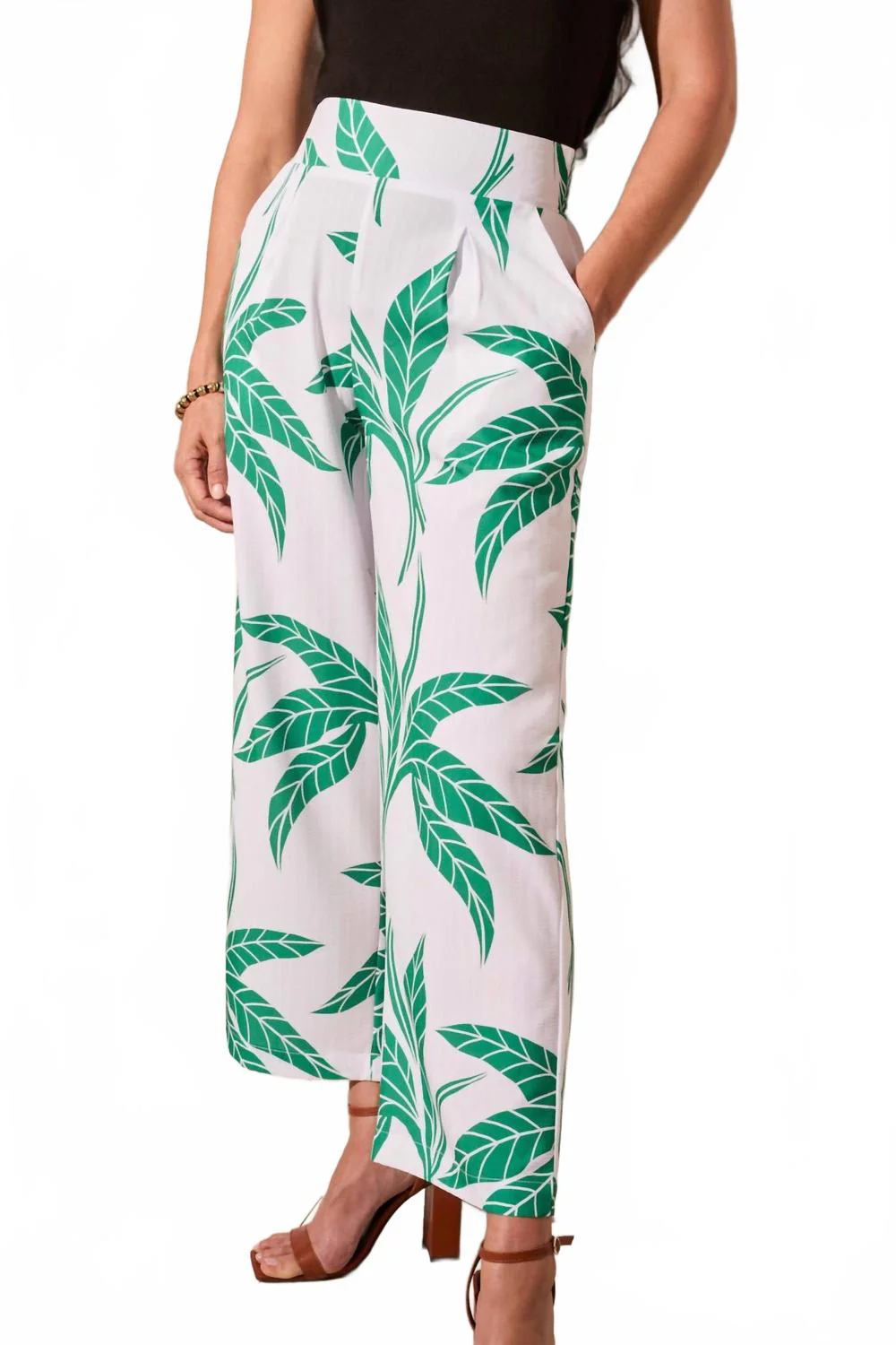 Pull-On Ankle Pants With Pleats In White & Green Floral Print
