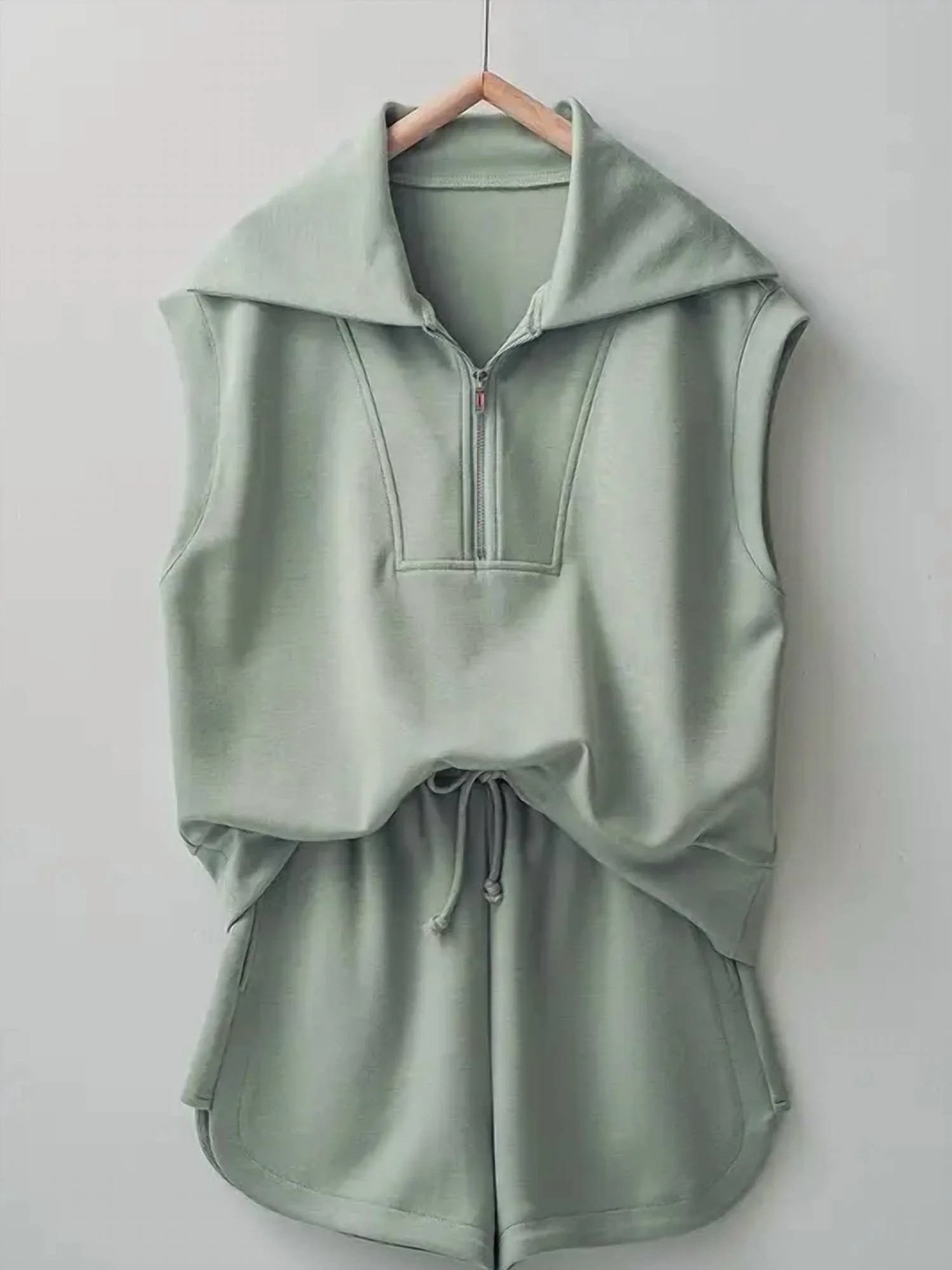 Triumph Short Set In Sage