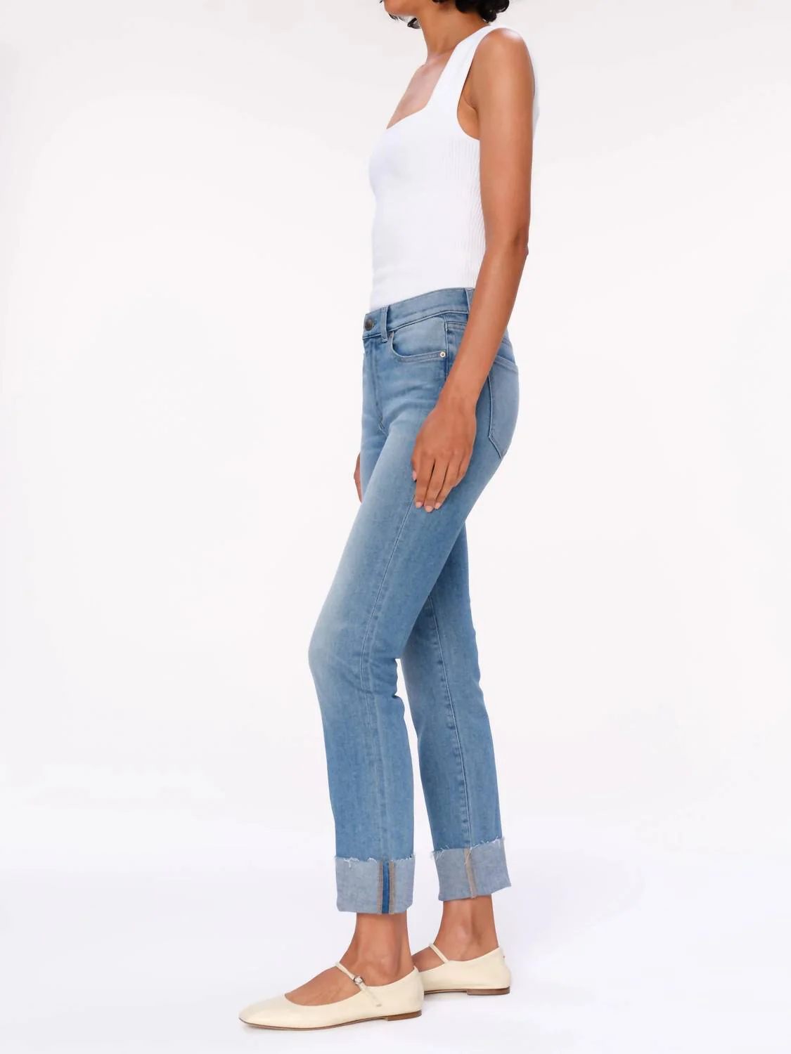Mara Straight Instasculpt Mid Rise Jeans In Island Park Cuffed