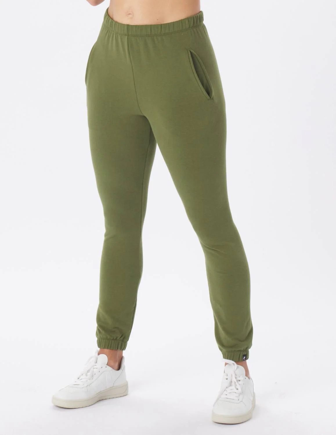 Everyday Jogger In Chive