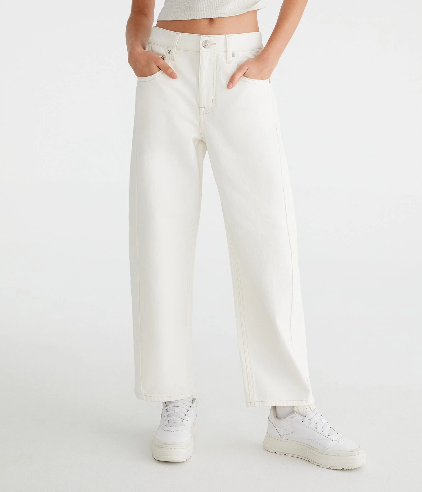 Aeropostale Mid-Rise Barrel Leg Jean