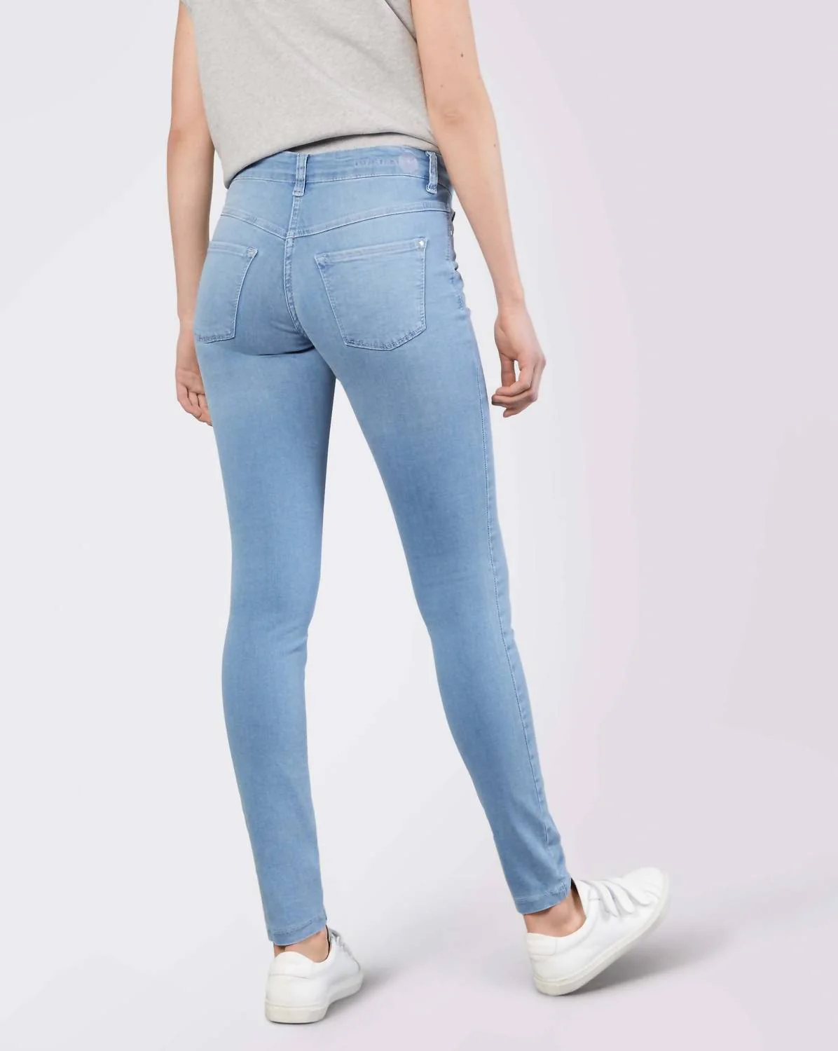 Dream Skinny Jeans In Baby Blue