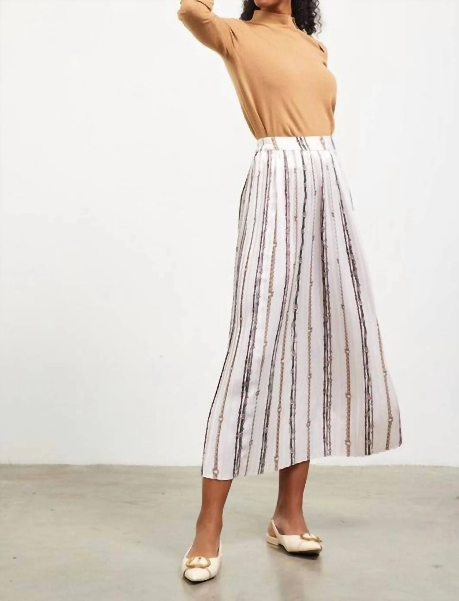 Elastic Waistband Pleated Skirt In Ivory/multi