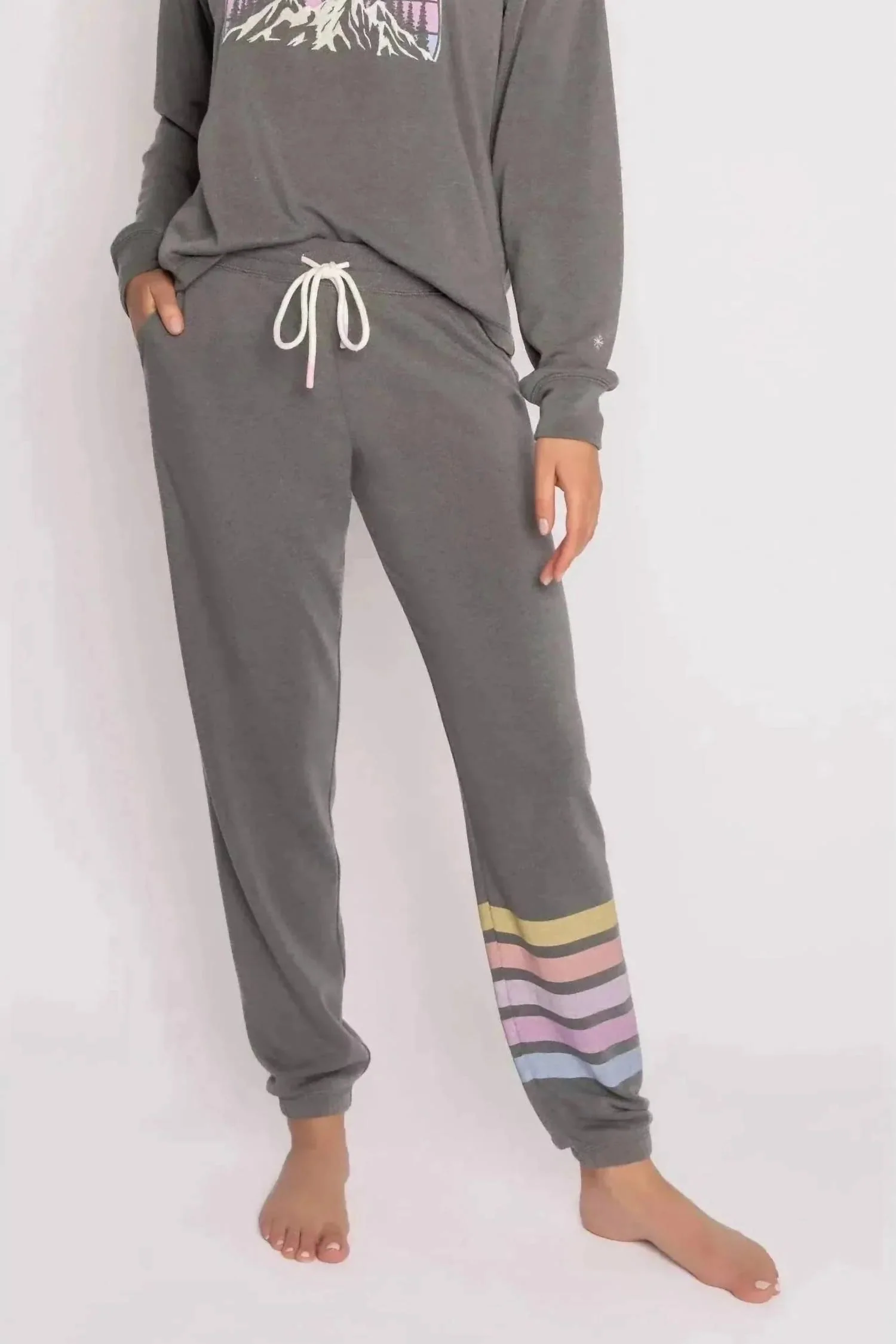 Mountain Love Cozy Fleece Jogger In Grey