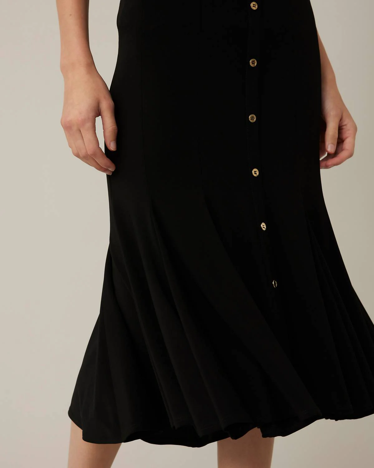 Trumpet Hem Skirt In Black