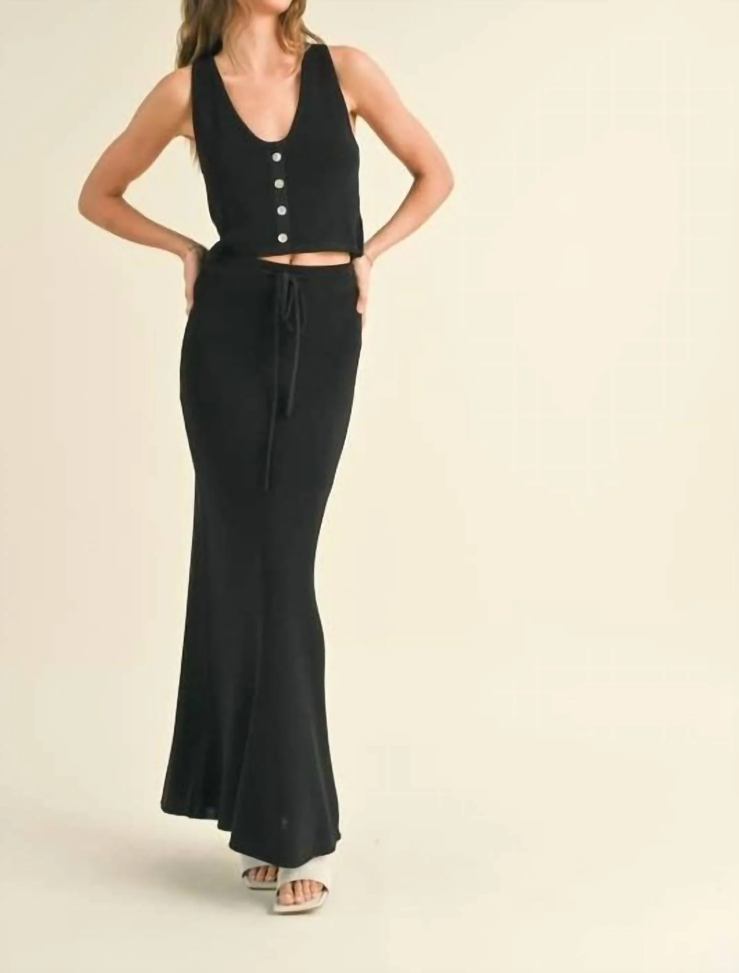 Knitted Maxi Skirt In Black