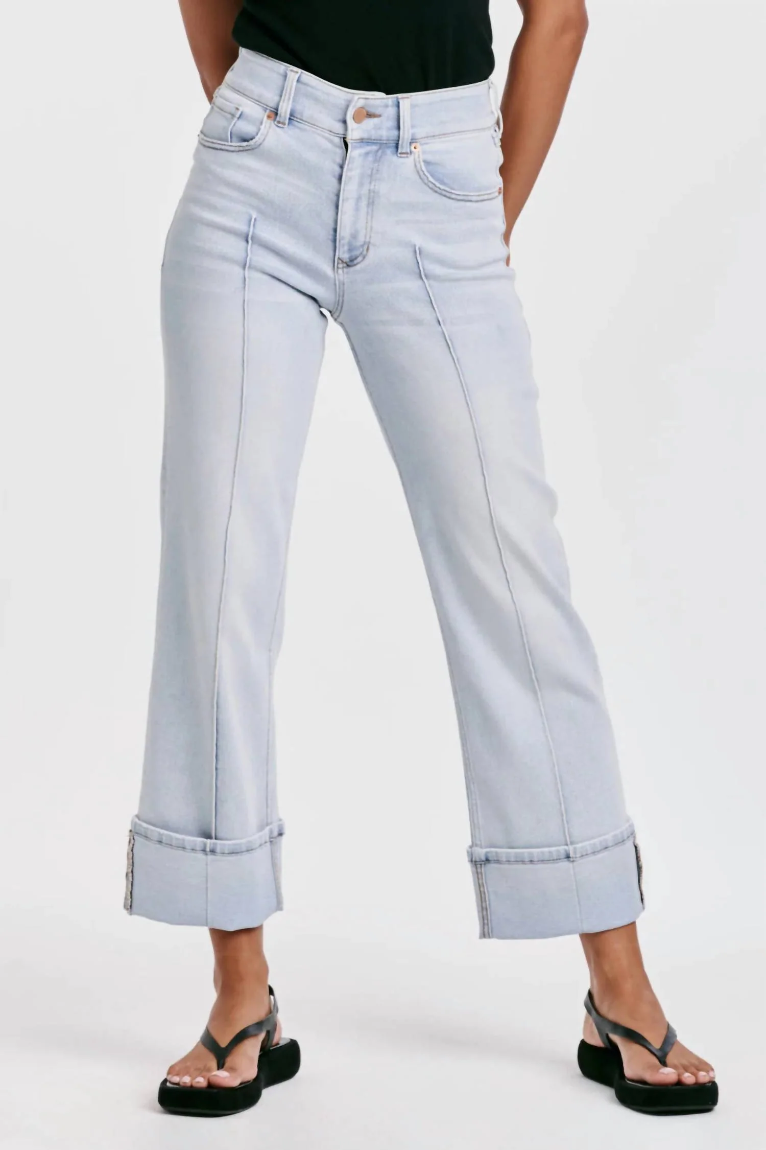 Holly Super High Rise Cuffed Straight Jeans In Positano