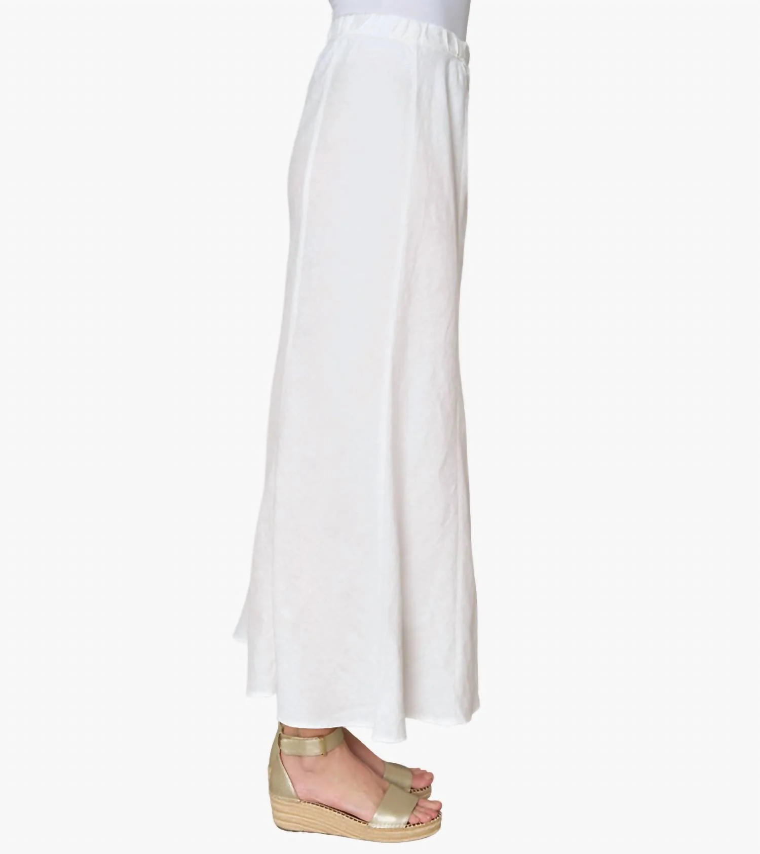 On The Move Skirt In Soft White
