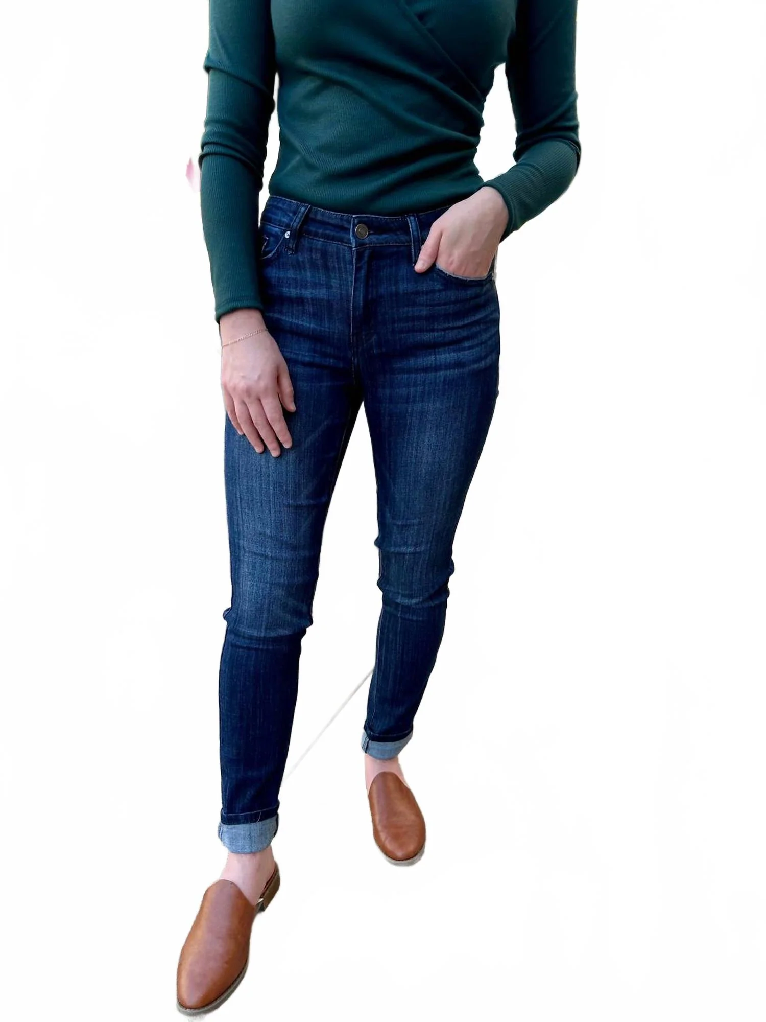 Vanessa Mid Rise Skinny Jeans In Nondistress