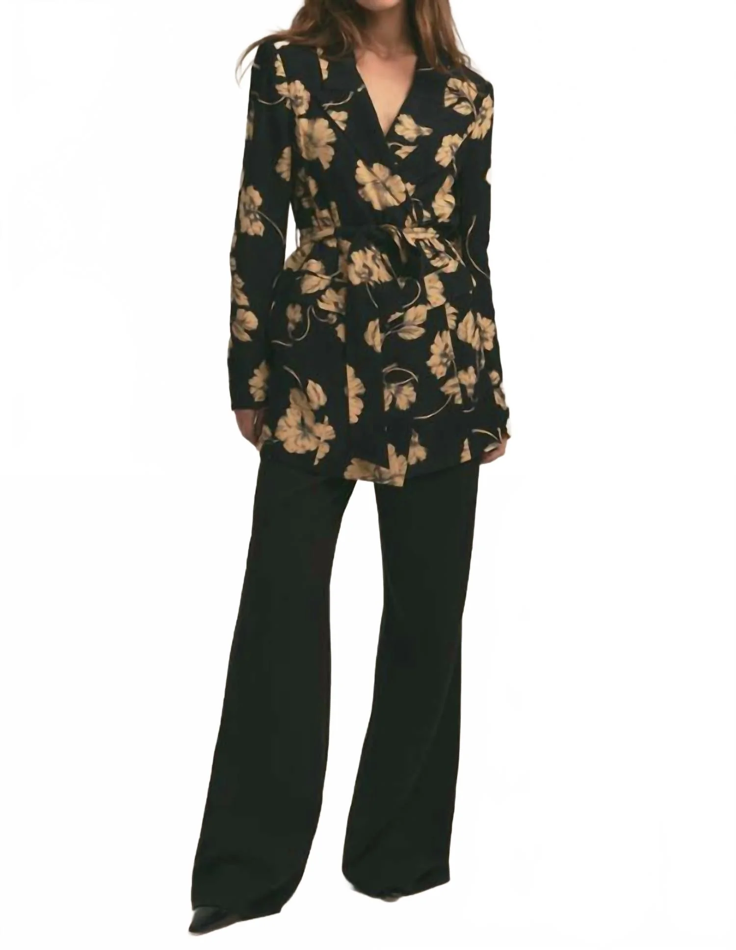 Adrienne Blazer In Noir Fleur