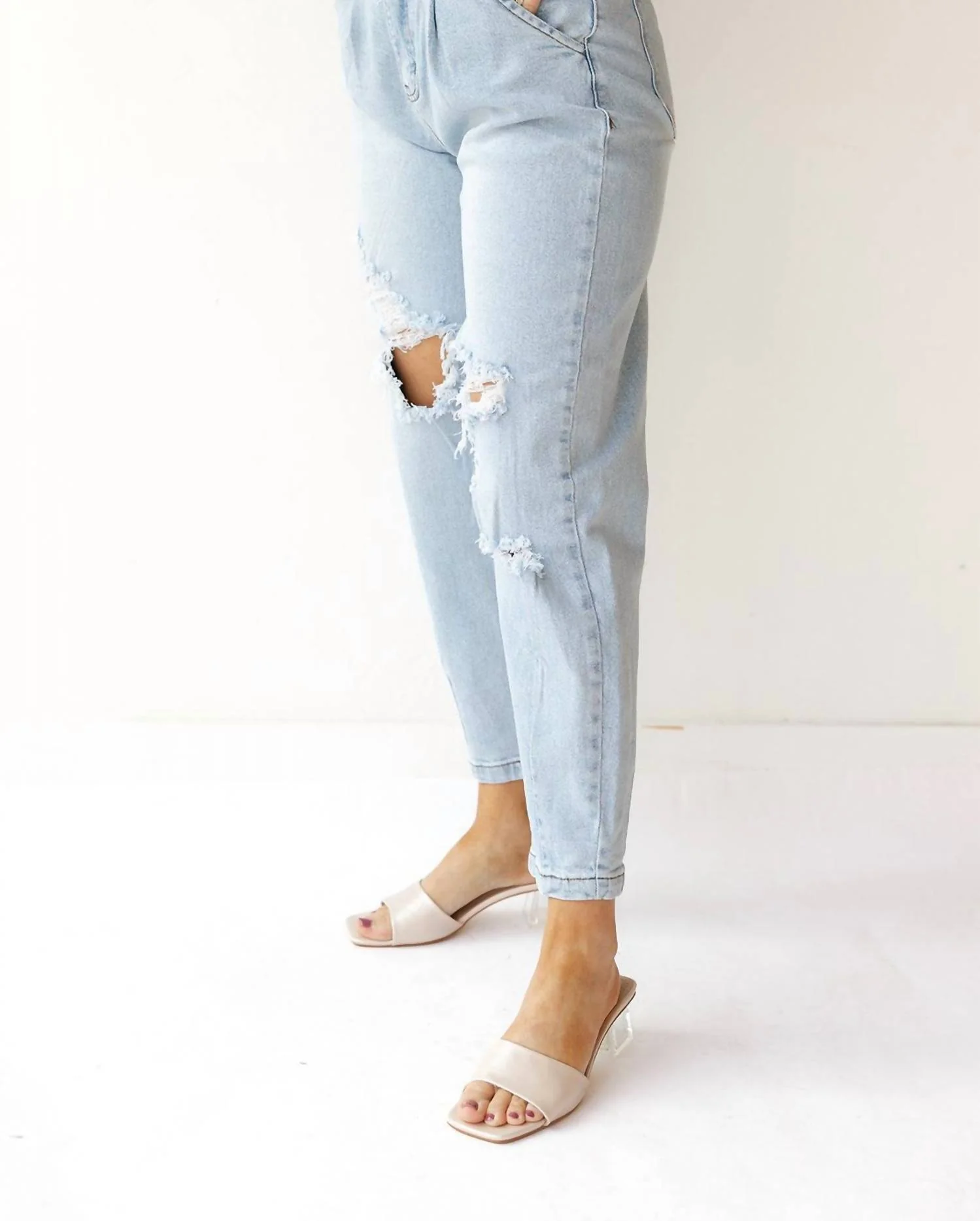 Bobbi Balloon Jeans In Light Stone