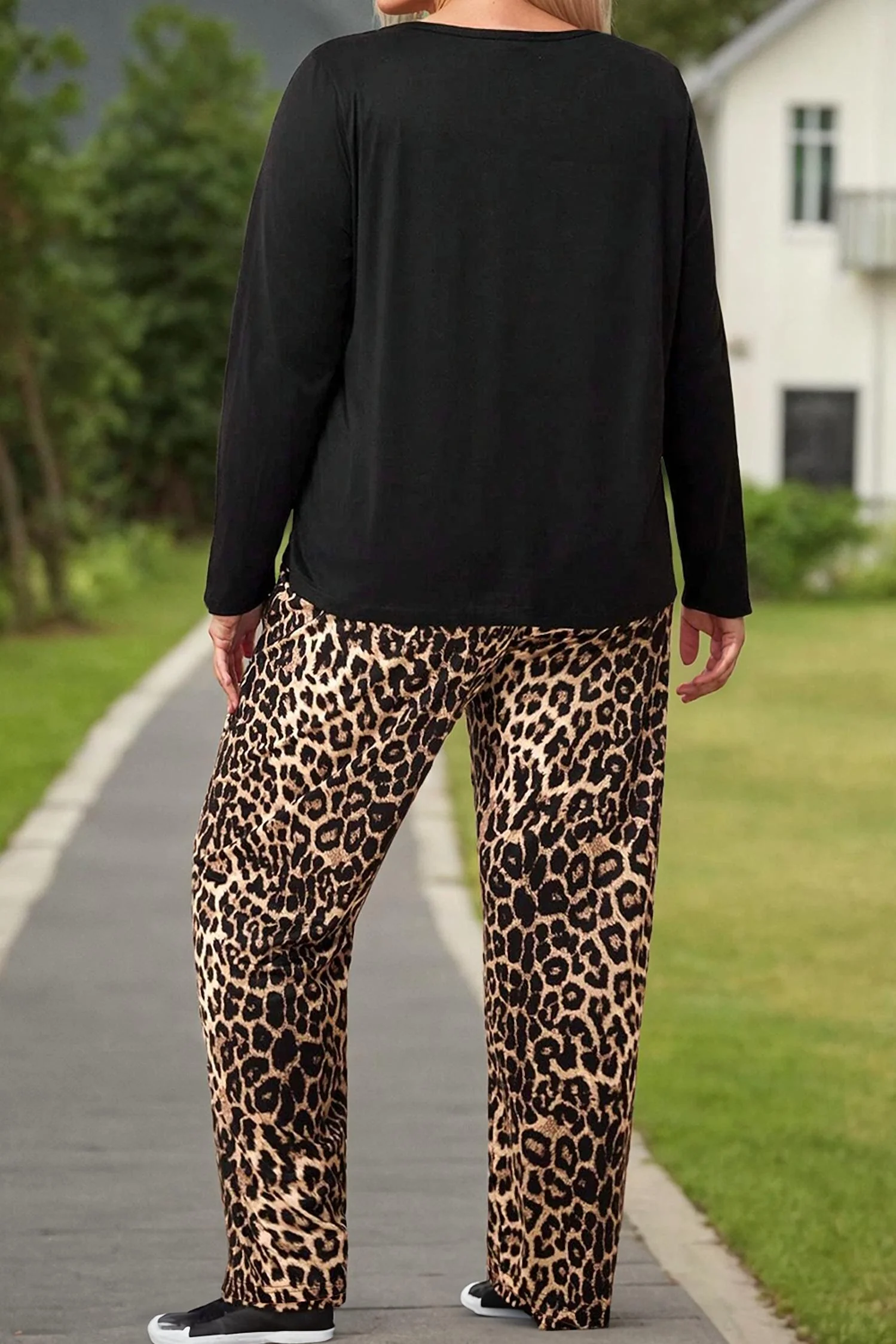 Leopard Top And Pants Set In Black