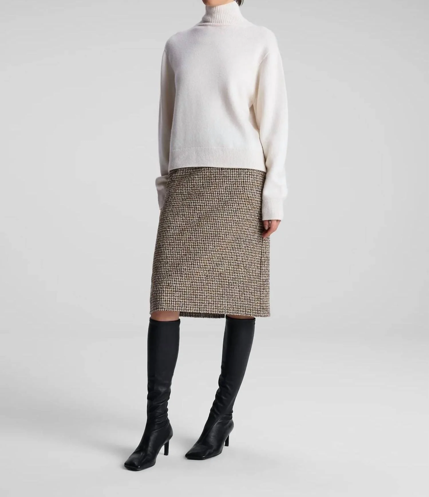 Cara Houndstooth Skirt In Cream / Brown