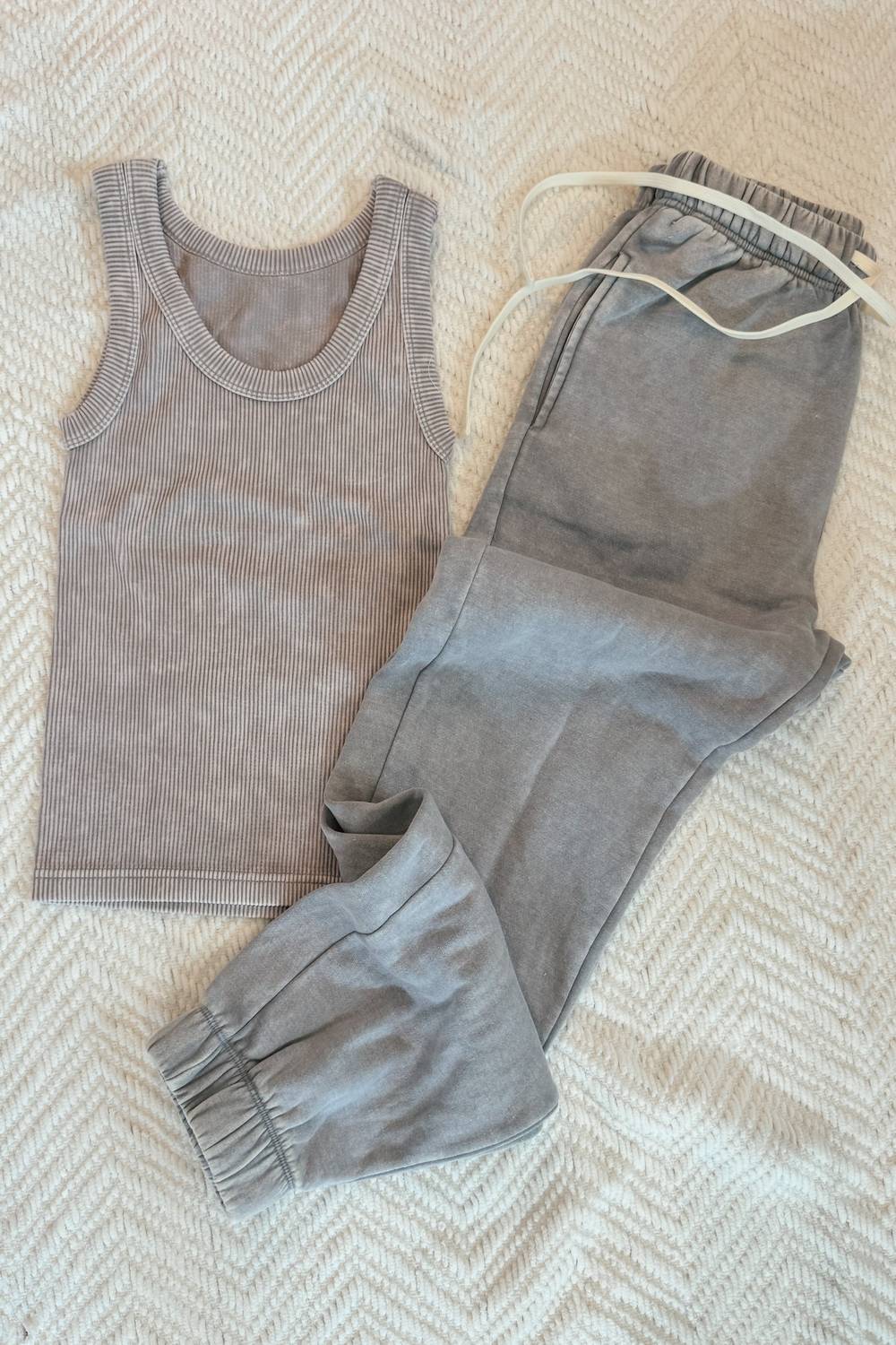 Women's Weekend Hangs Lounge Set In Sleet