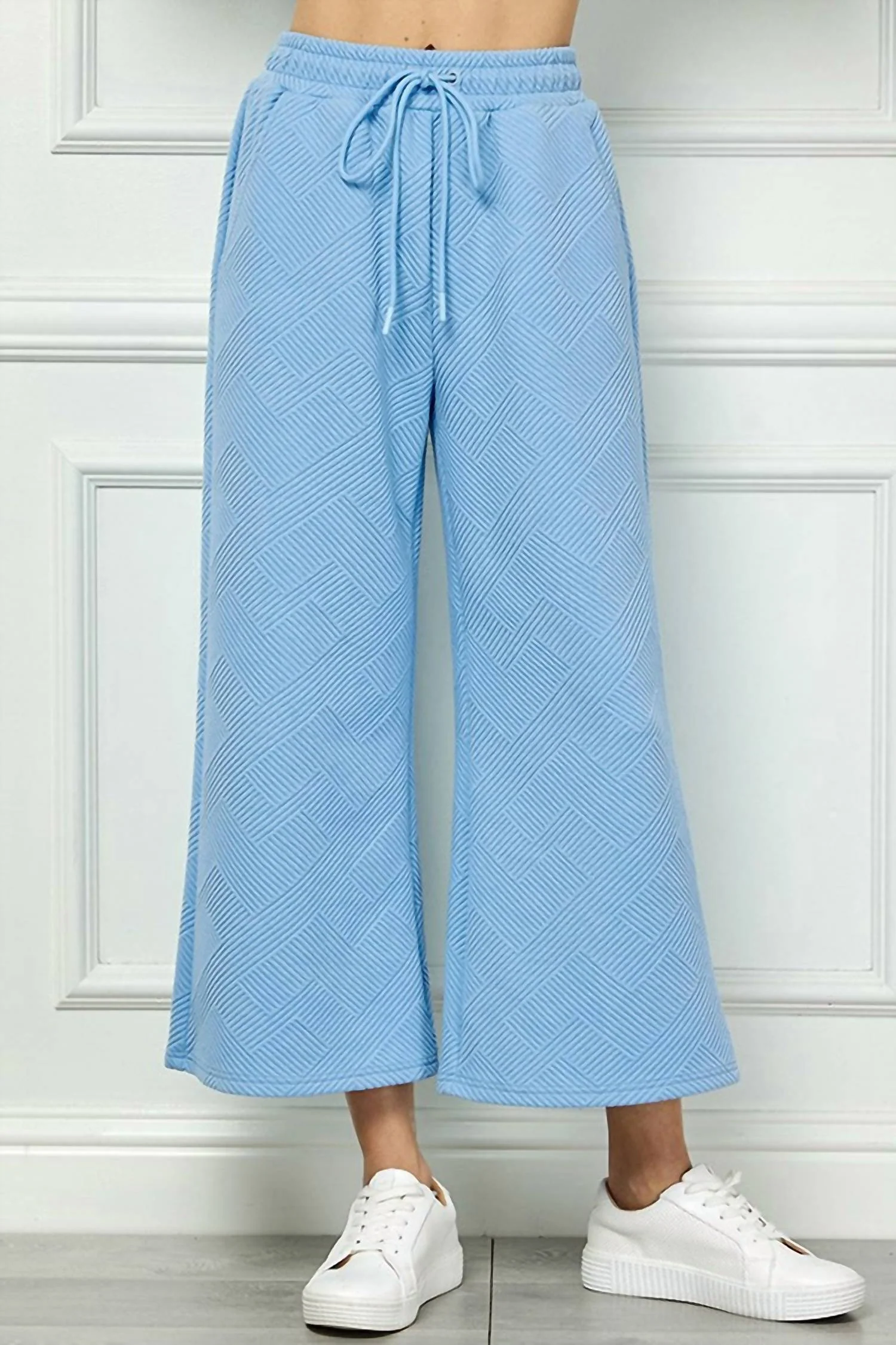Textured And Zip Pant Set In Blue