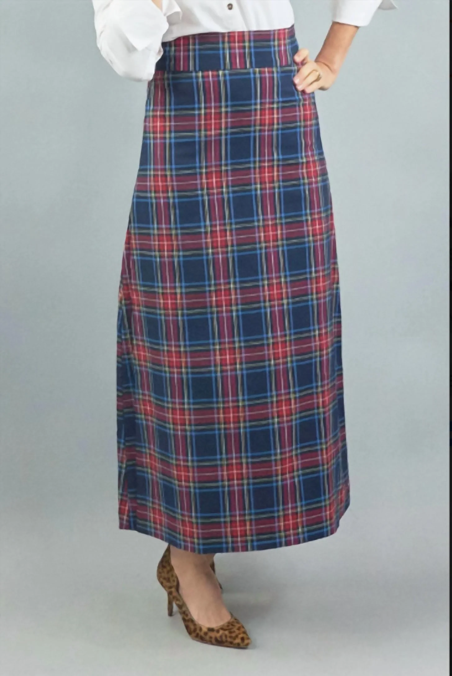 Sanibel Skirt In Navy Plaid