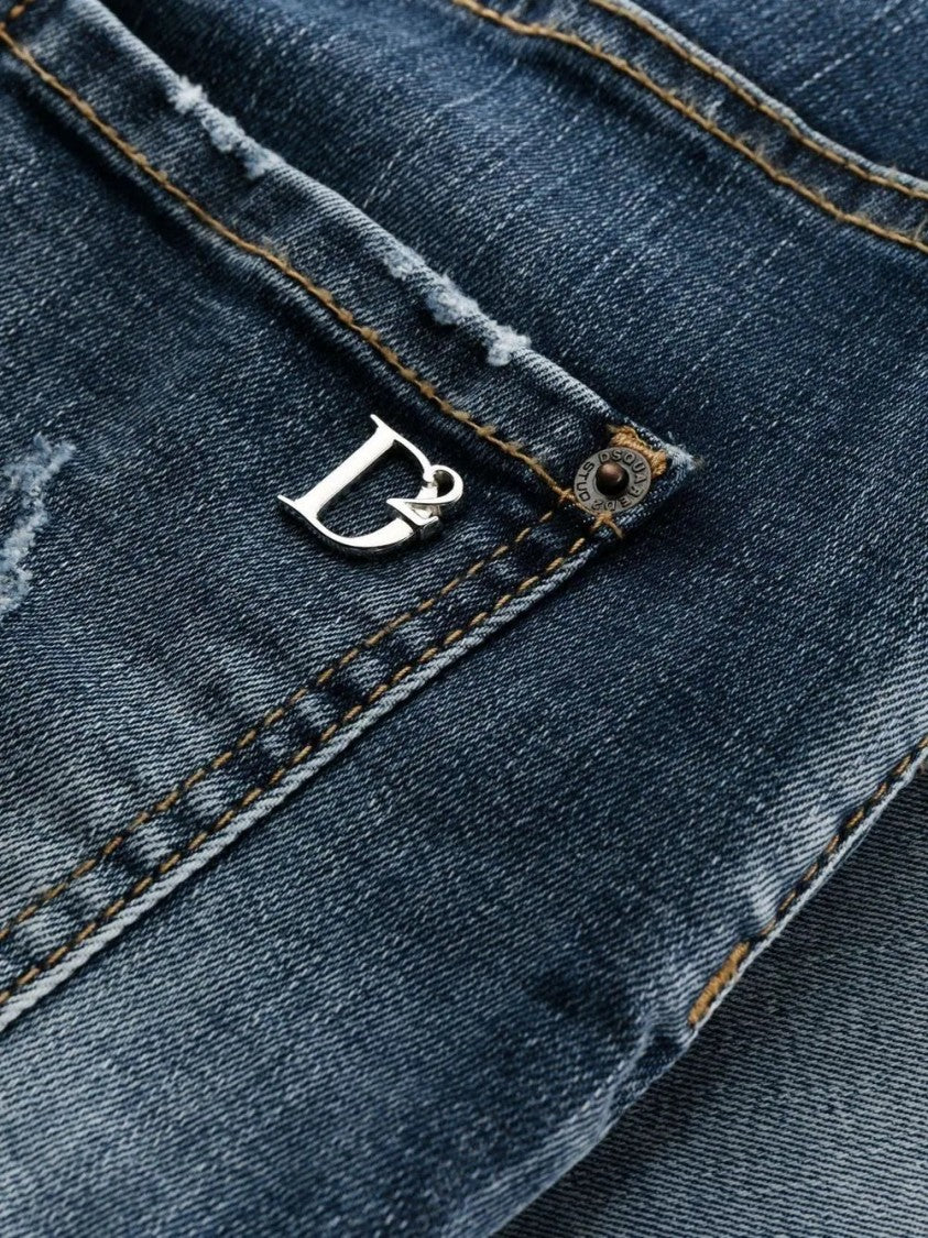 Distressed Skinny Jeans With Classic Five-Pocket Design