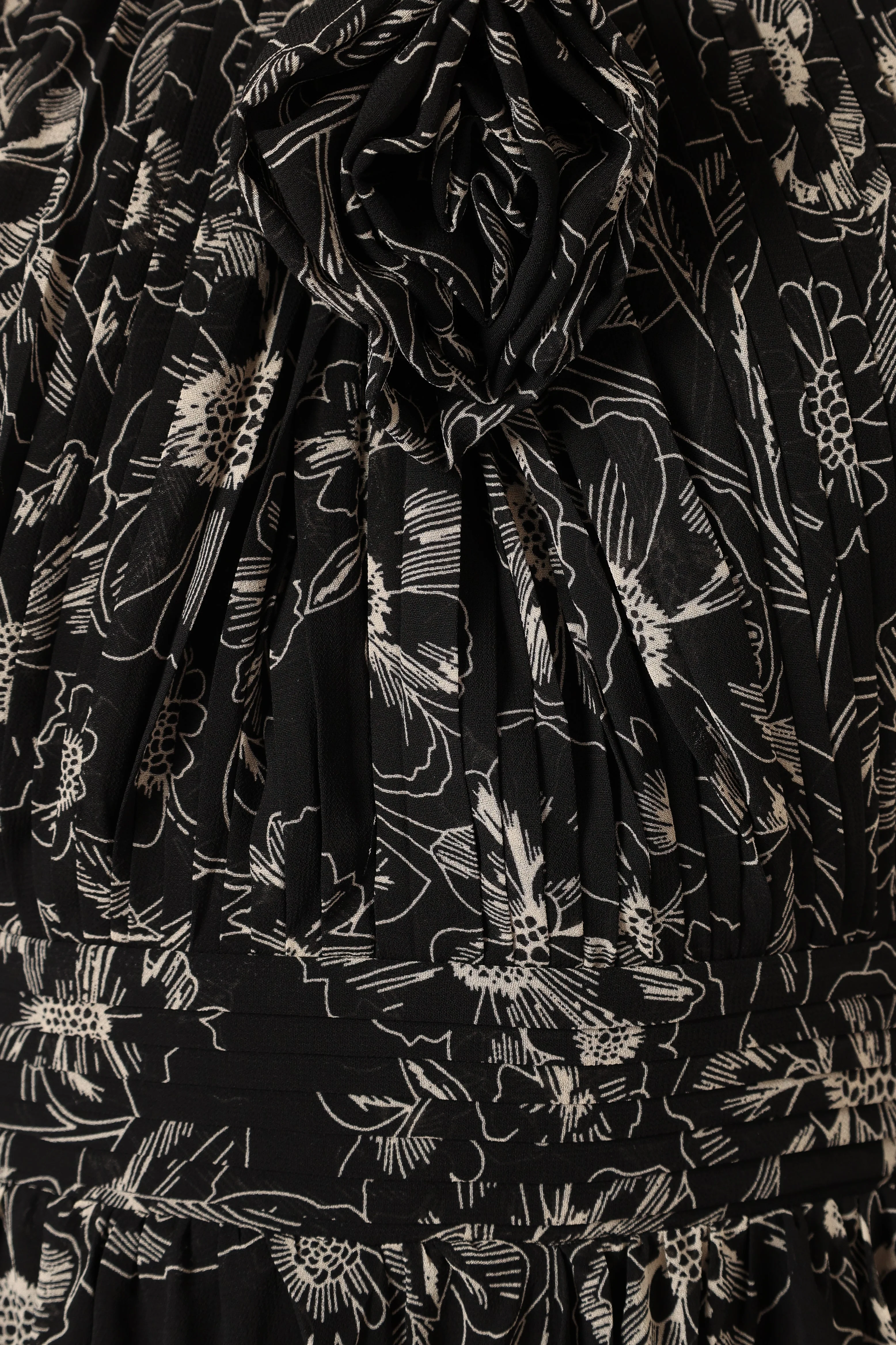 Lennon Halterneck Maxi Dress - Black Floral