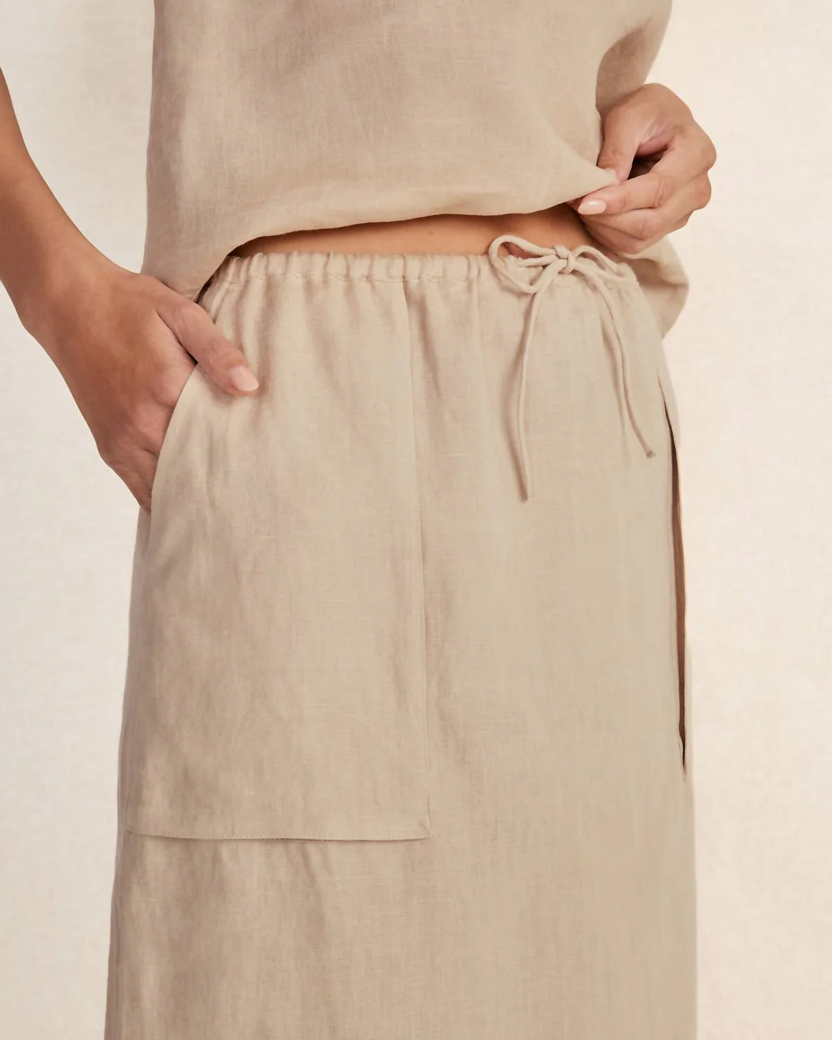 Linen Cargo Skirt In Latte Beige
