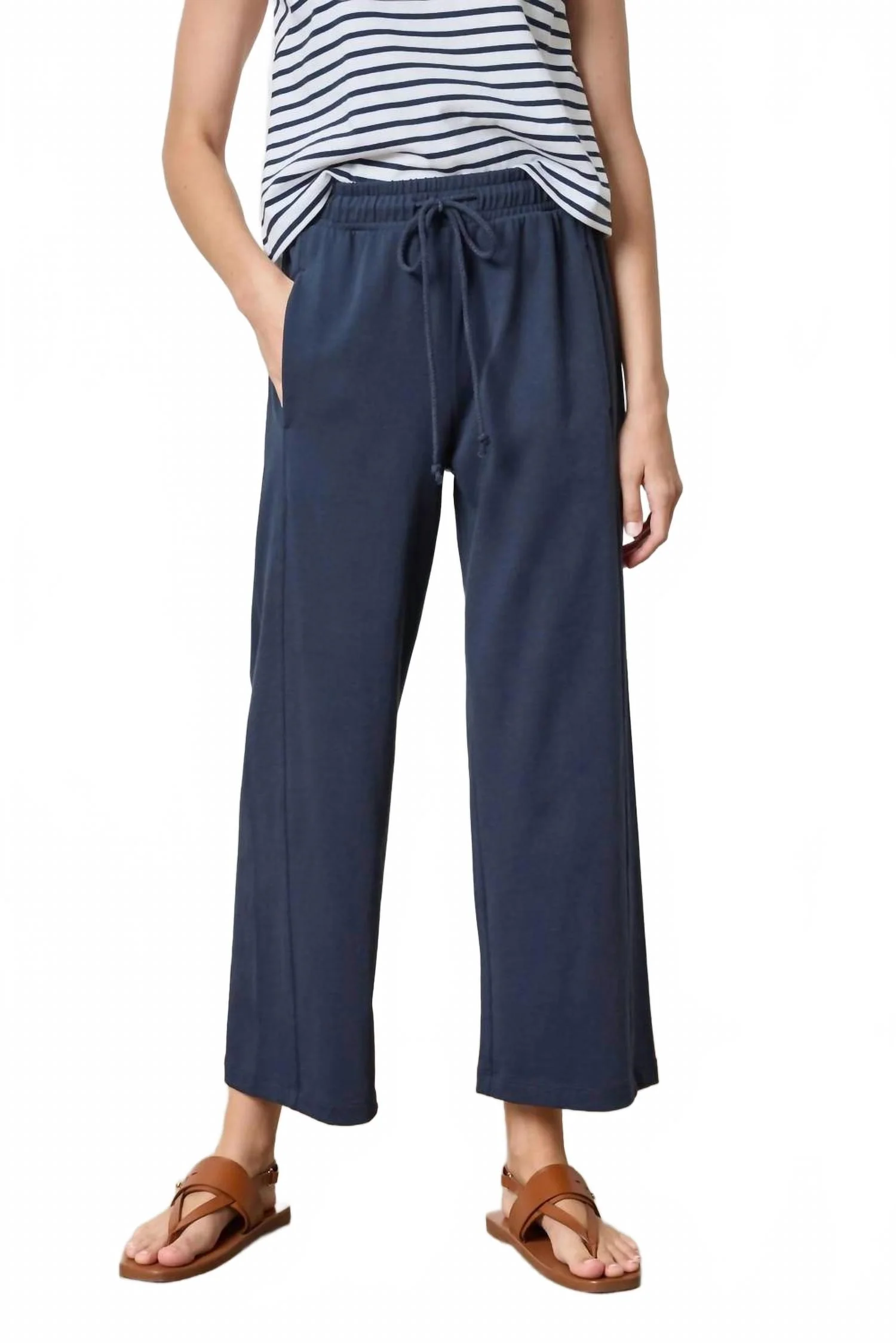 Seamed Wide Leg Pants In Dark Navy