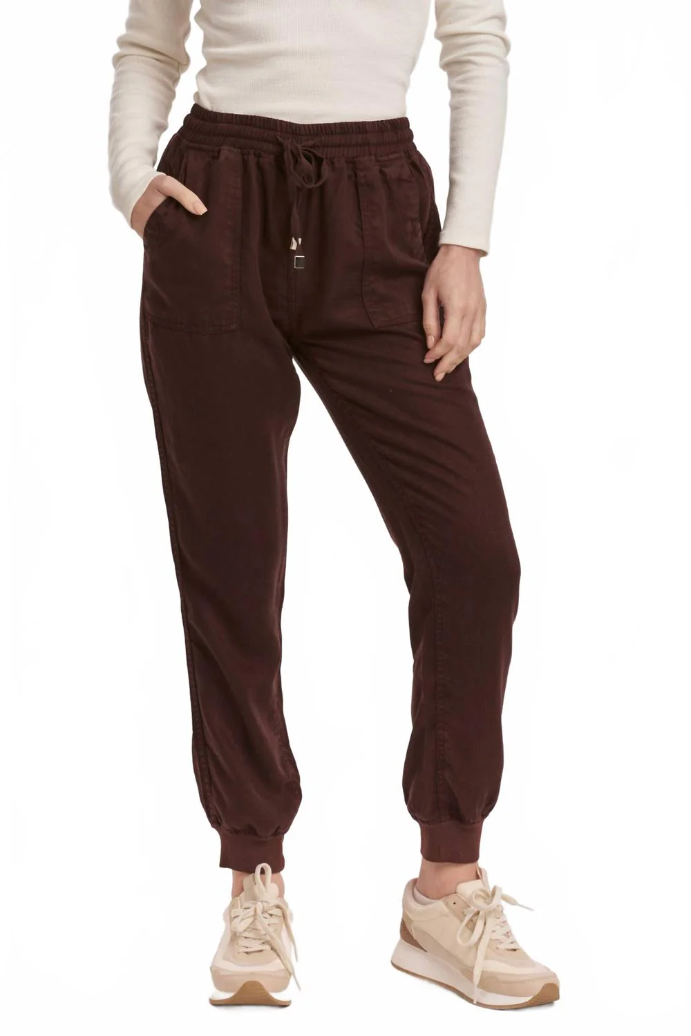 Jacey Ground Coffee Jogger Pant In Brown