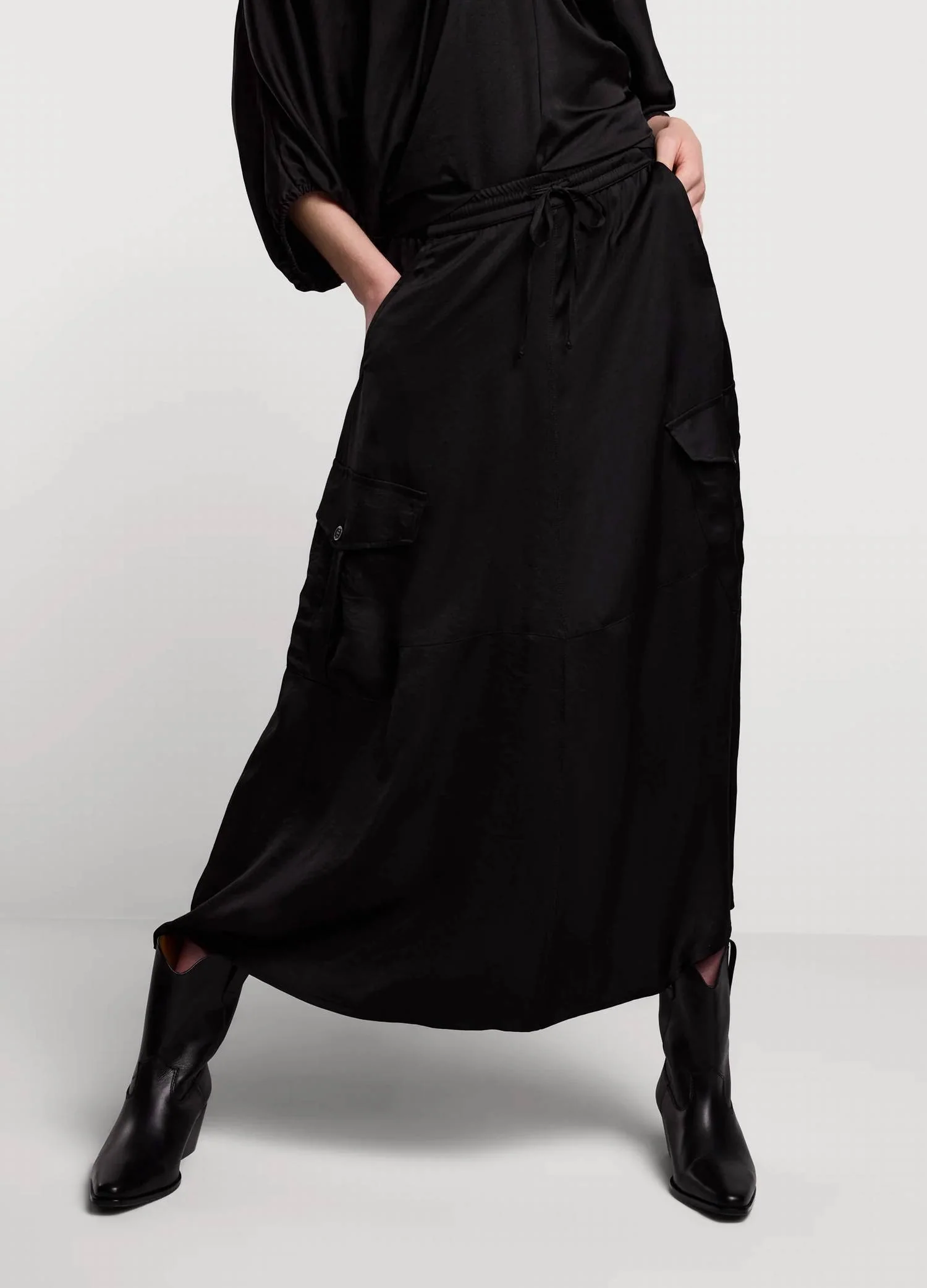 Silky Touch Skirt In Black