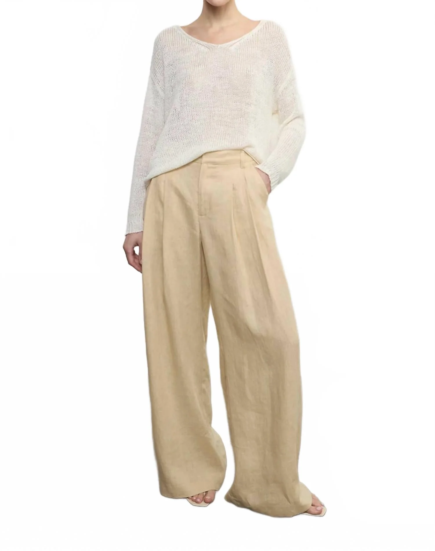 Linen Pleated Trouser In Blonde