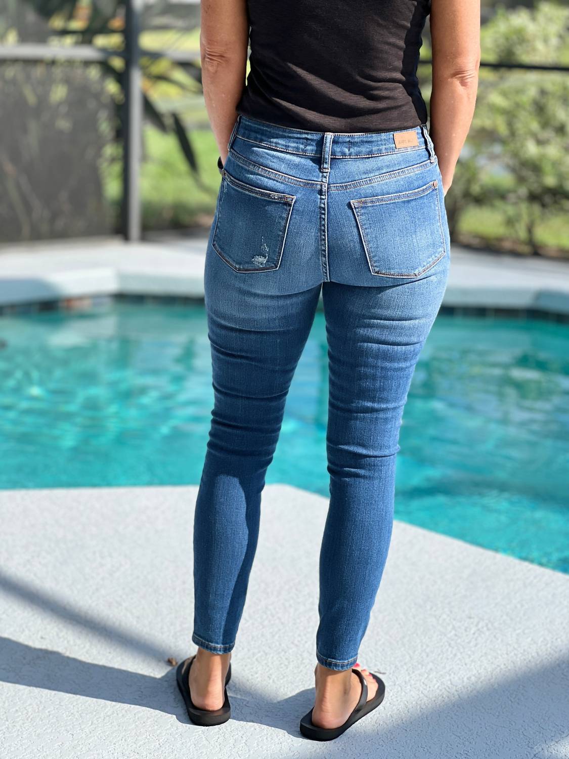 Women's Take Me To Buffalo Patch Jeans In Blue