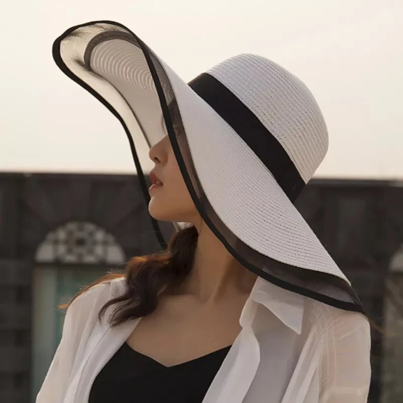Chapeau de soleil à large bord