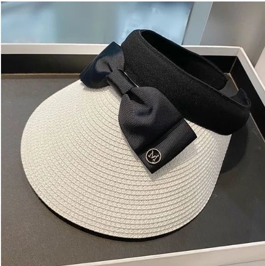 Casquette à visière à grand bord