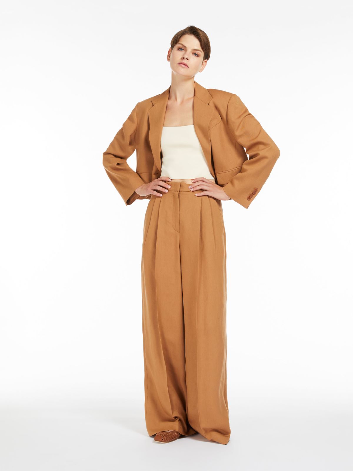 Blazer corto in viscosa e lino