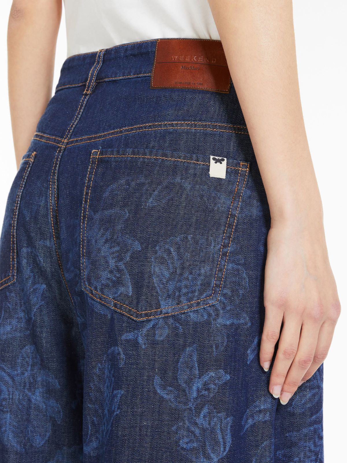 Jeans in denim a fiori