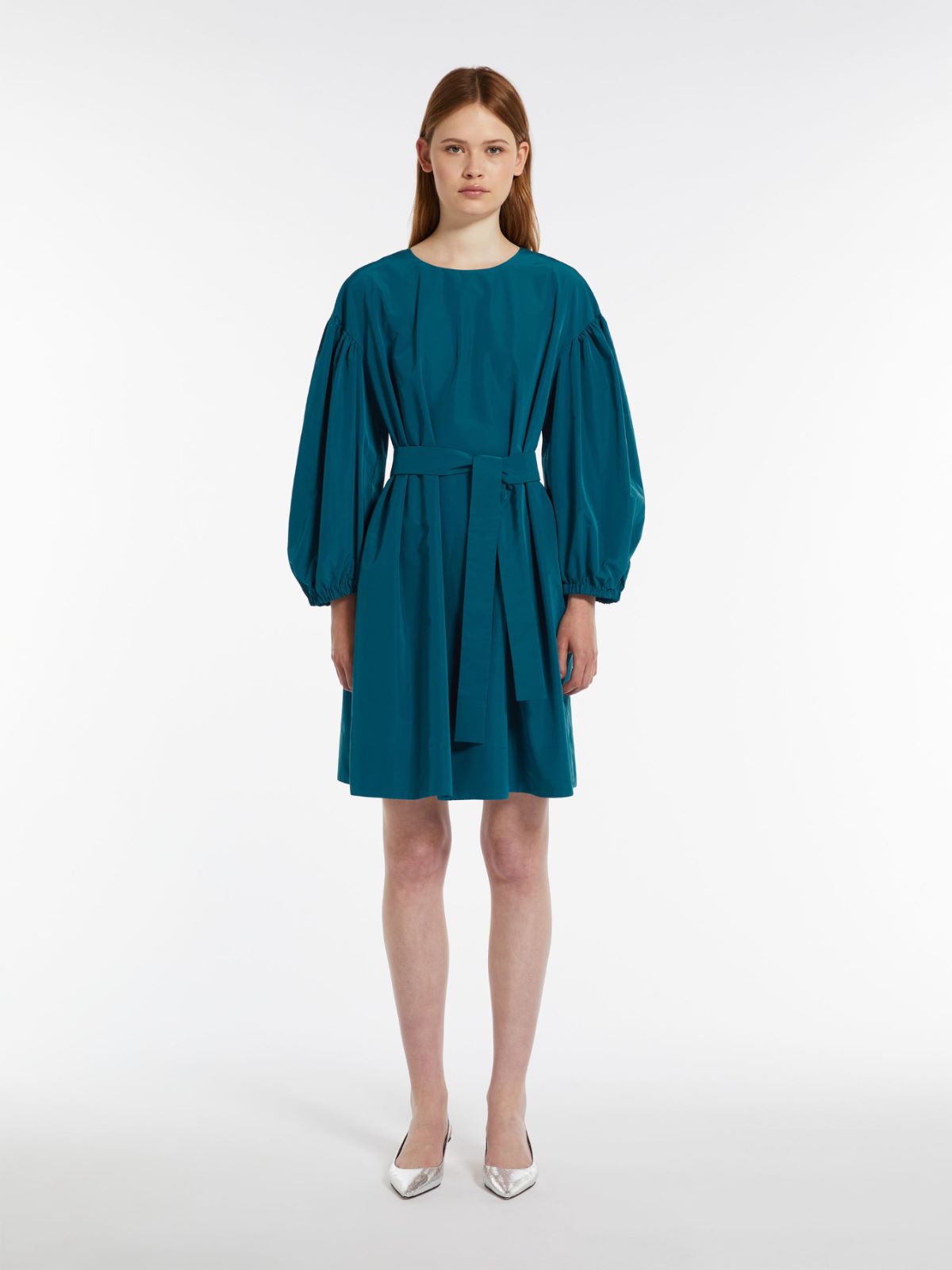 Abito oversize in taffetà