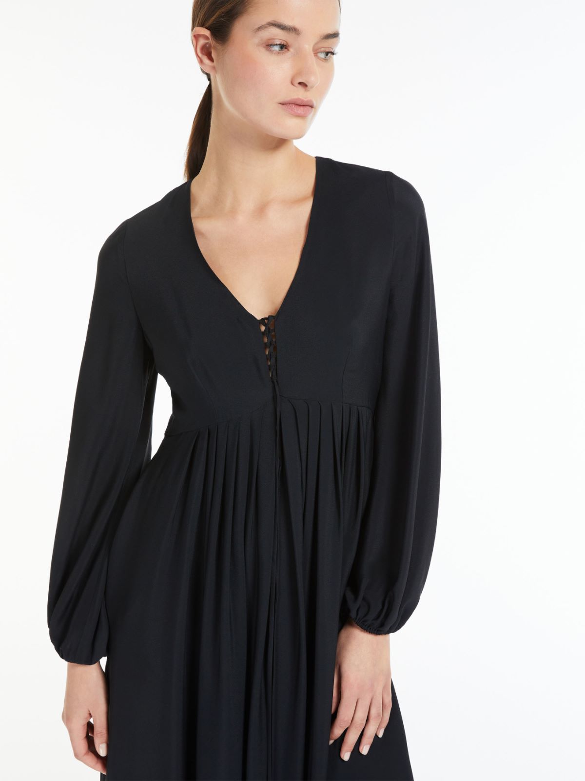 Abito fluido in mista seta