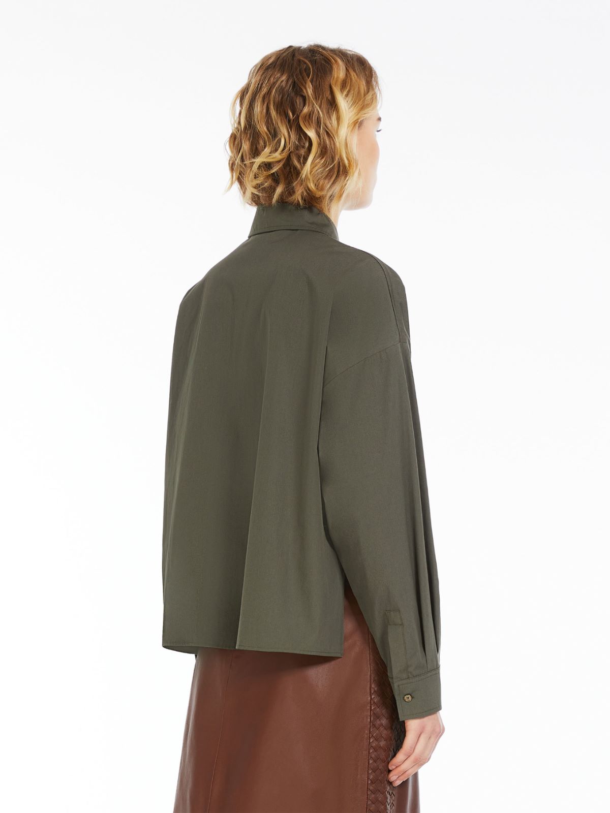 Camicia crop in popeline con tasche