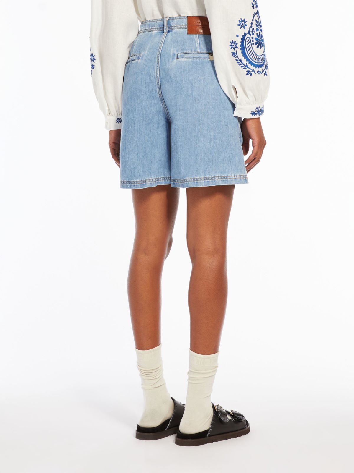 Bermuda in denim di cotone e lino