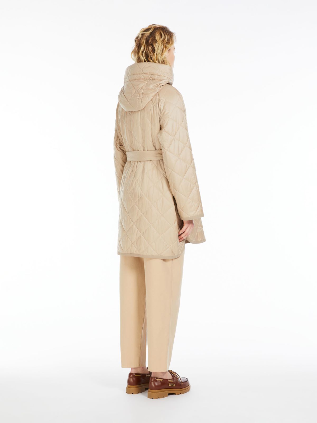 Parka con cappuccio in tessuto antigoccia