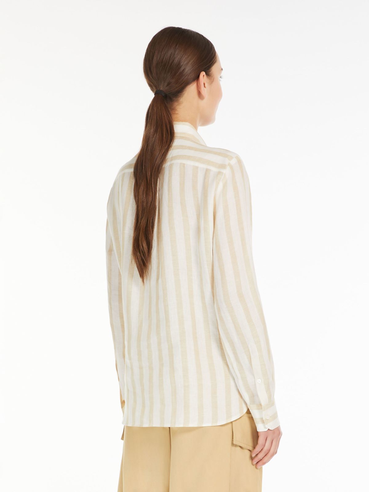 Camicia classica in lino a righe