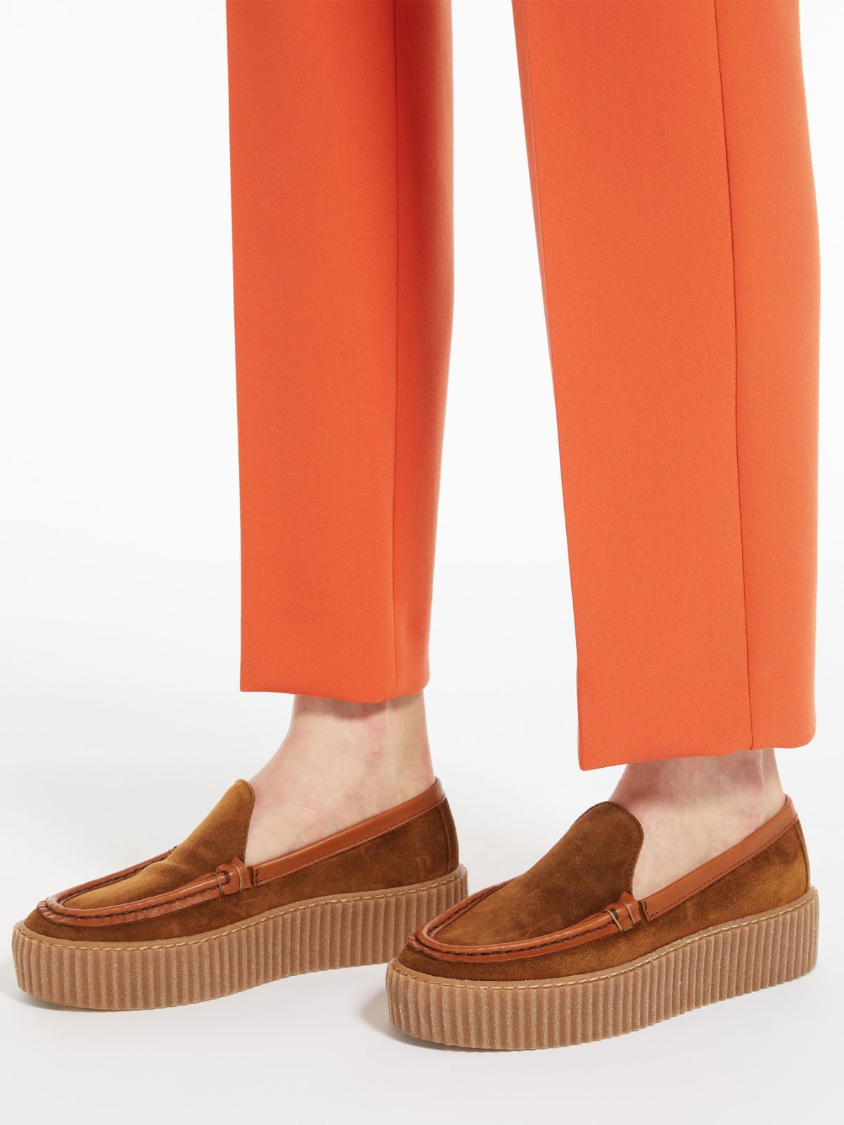 Mocassino in pelle scamosciata