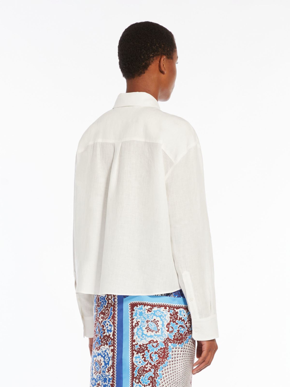 Camicia con tasche in lino