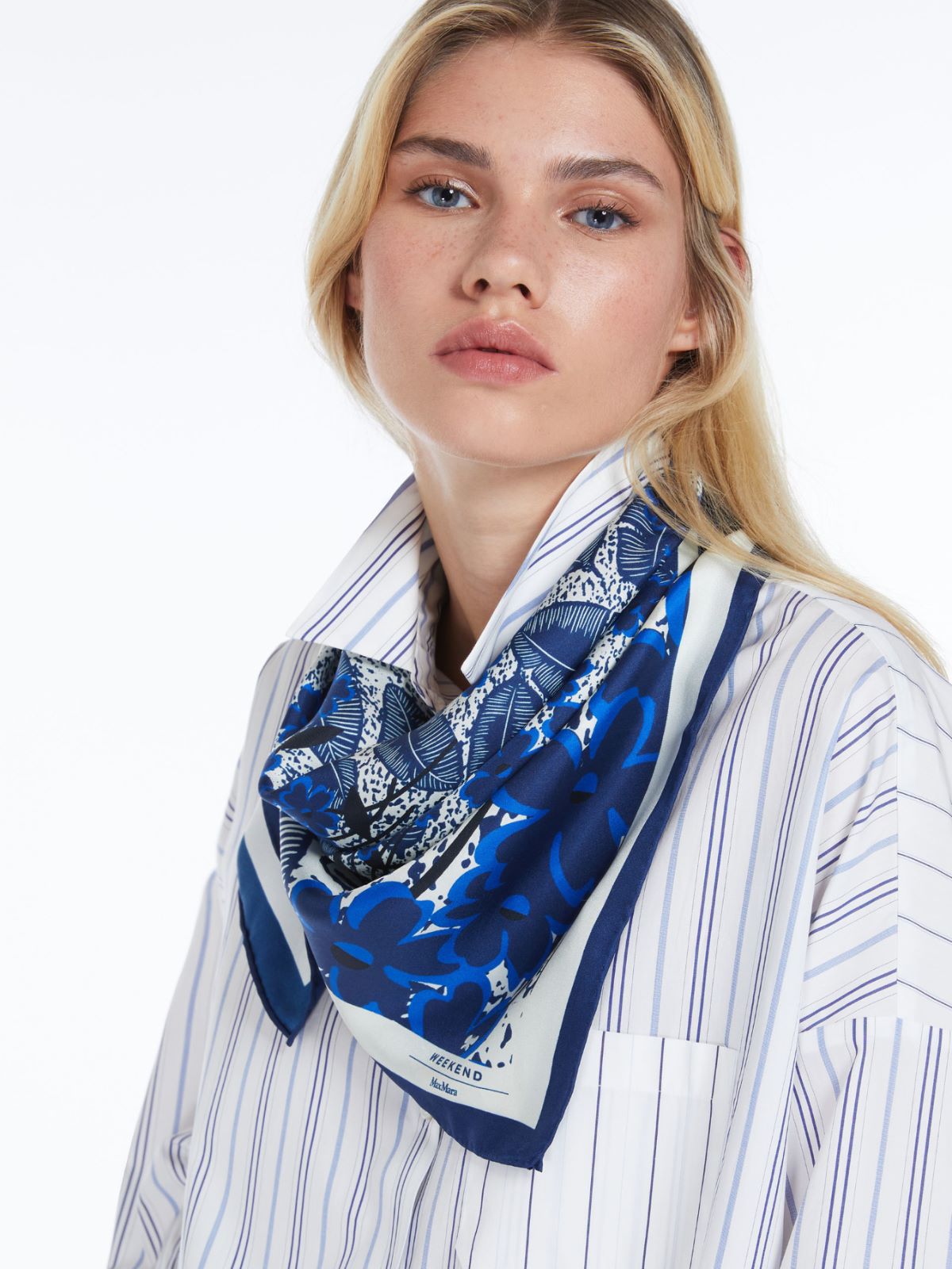 Foulard in twill di seta