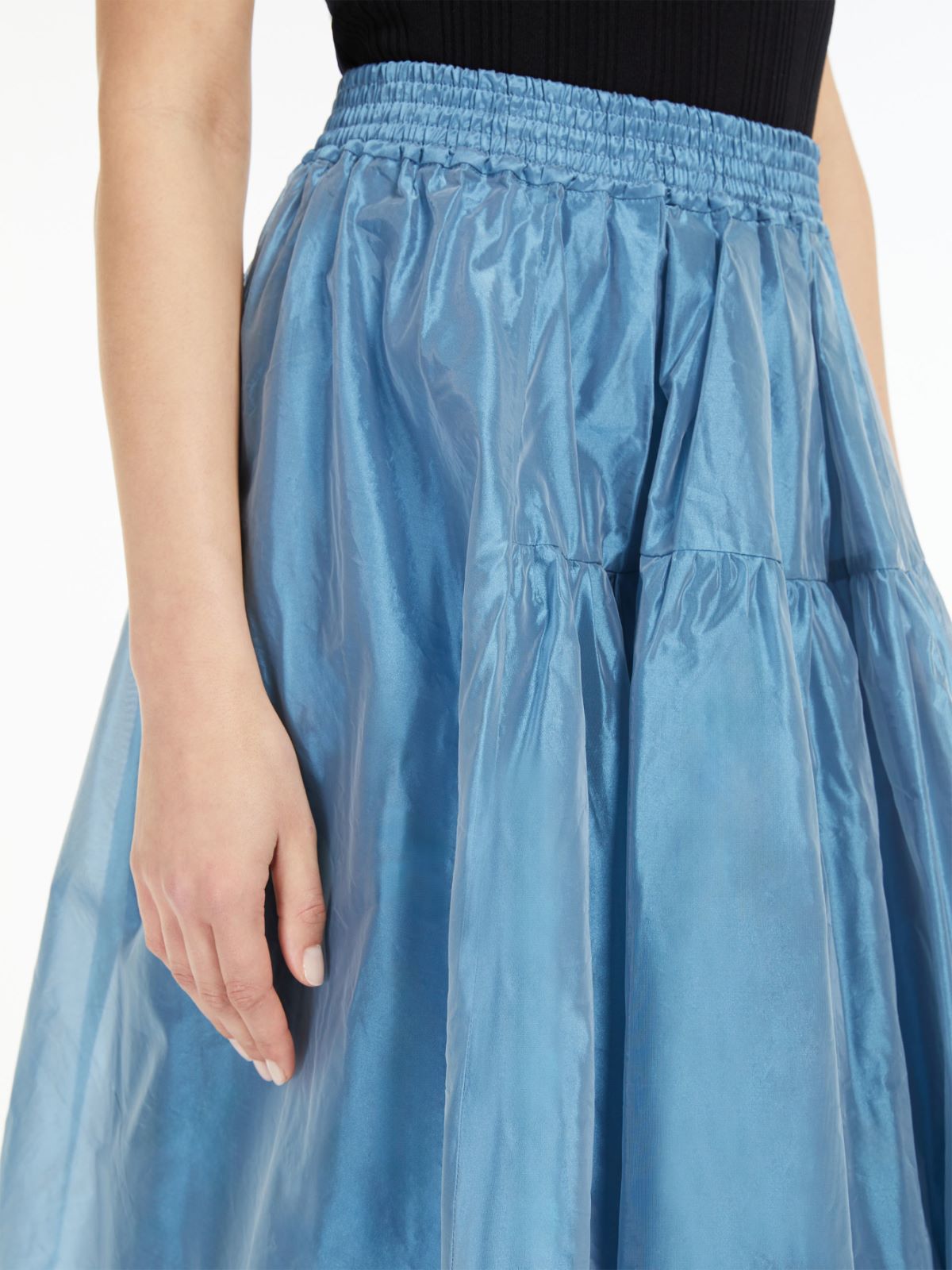 Gonna ampia in organza