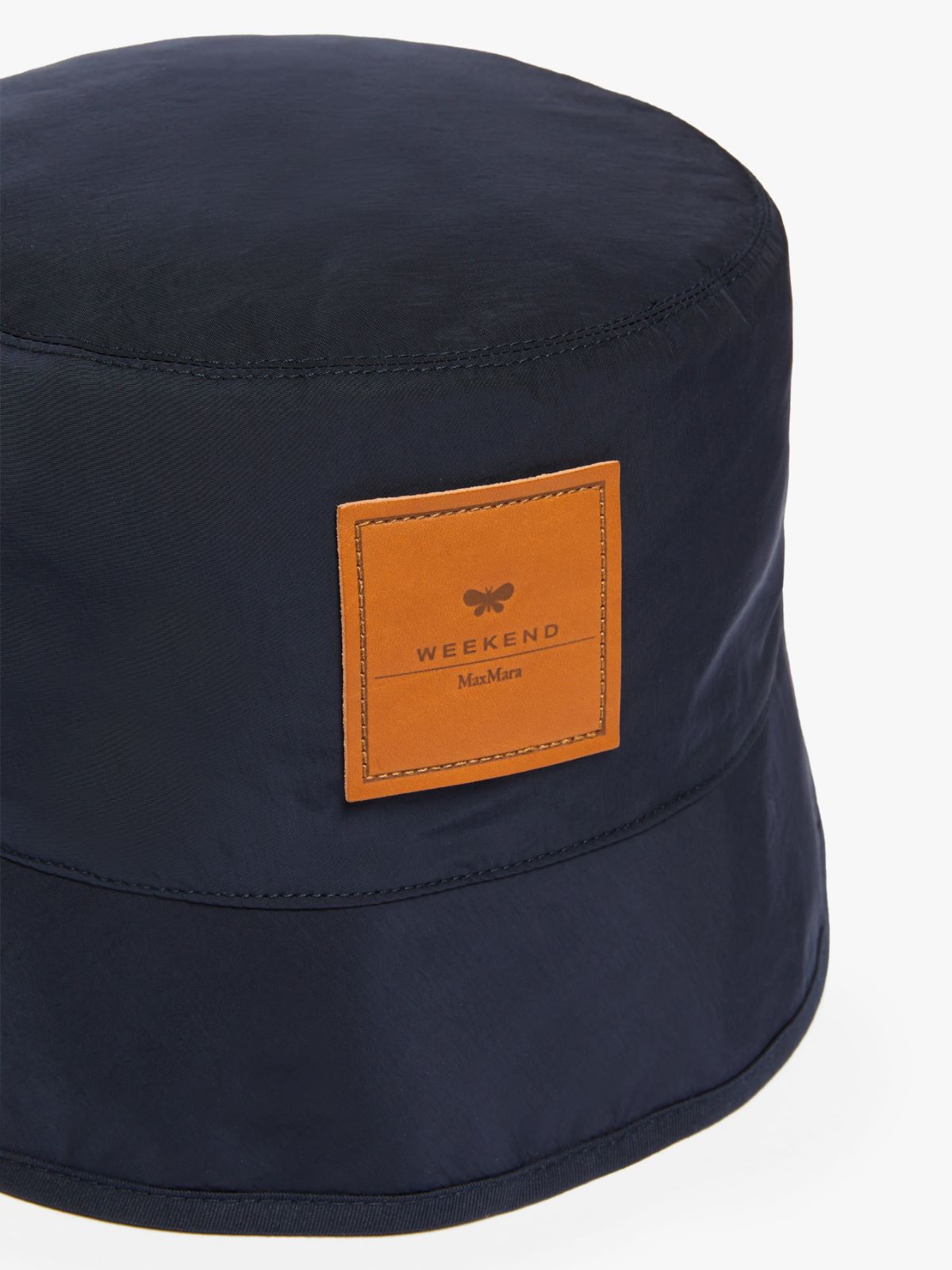 Cappello in nylon e gabardina