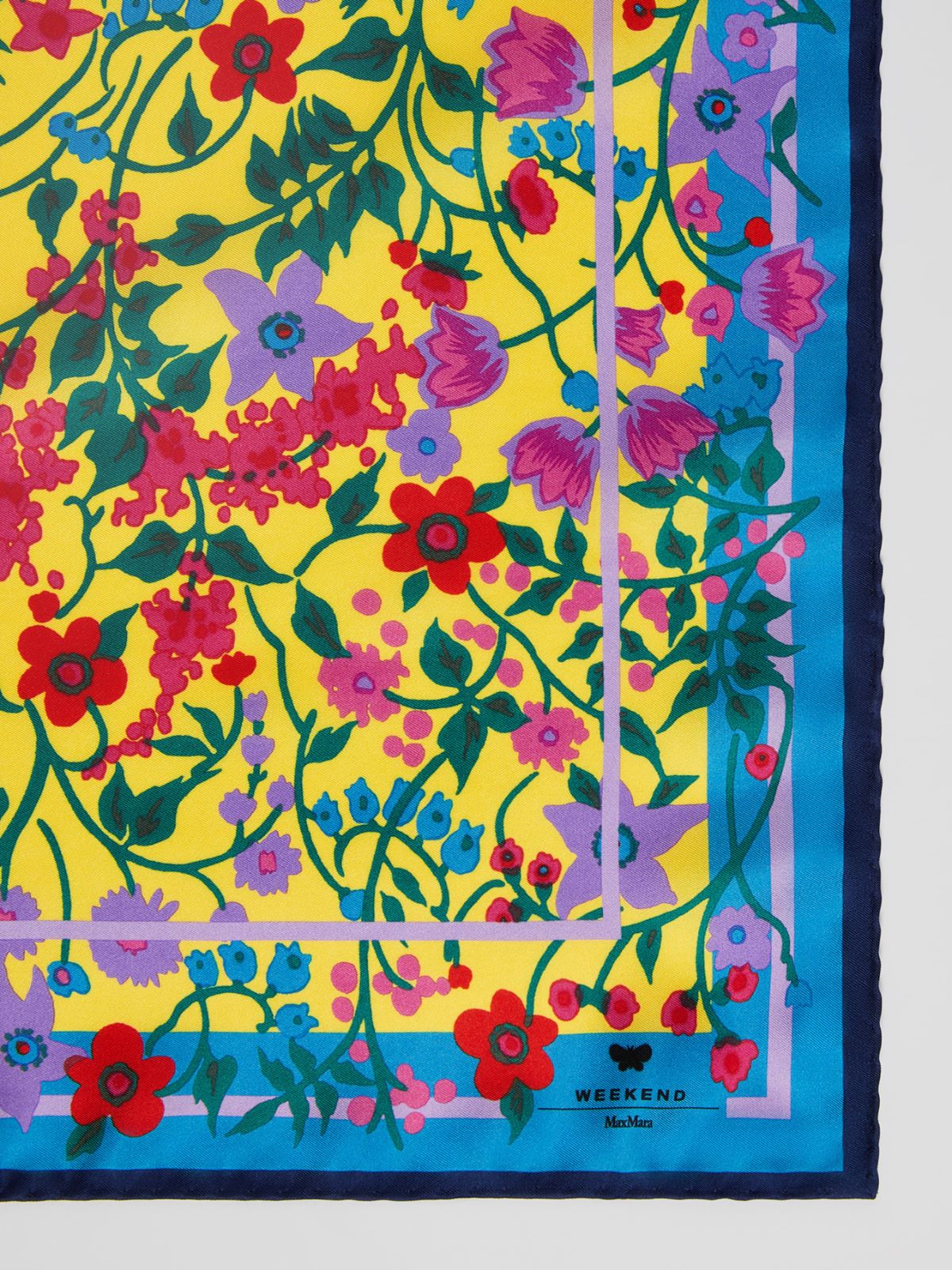 Foulard in twill di seta