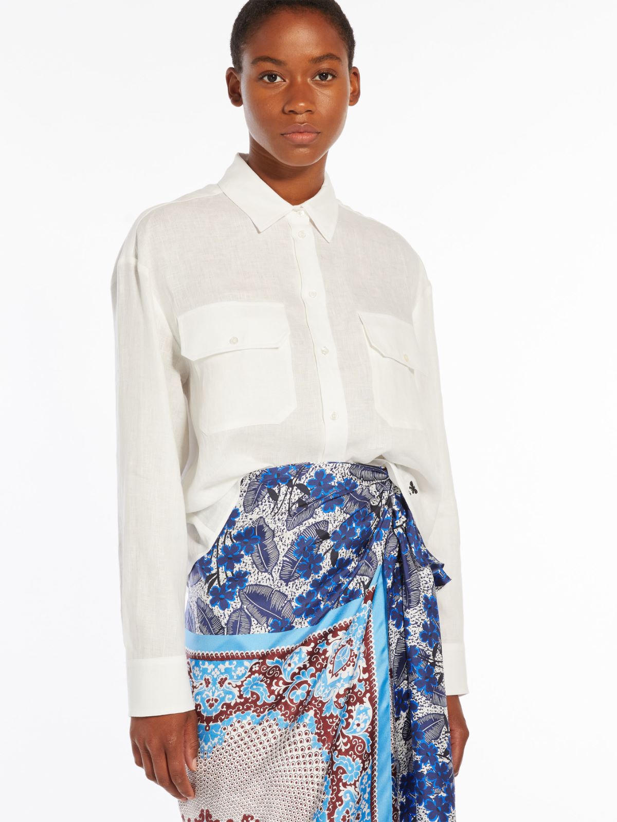 Camicia con tasche in lino