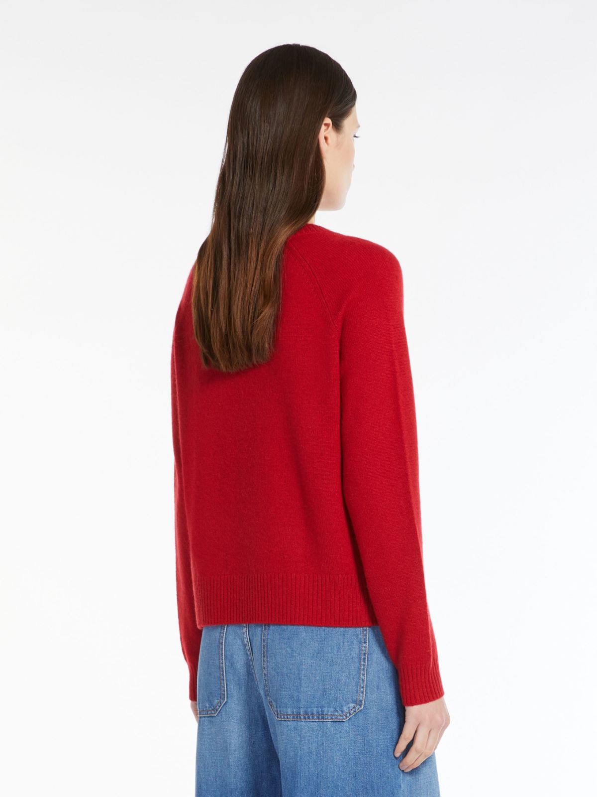 Maglia girocollo in cachemire