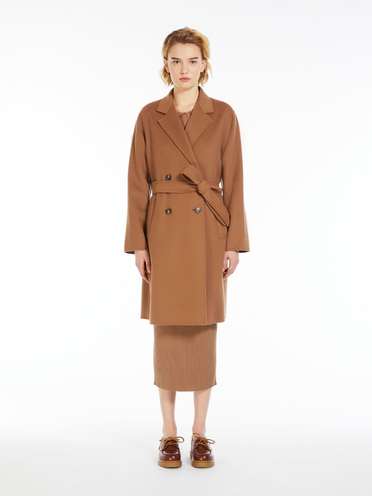 Cappotto doppiopetto in lana